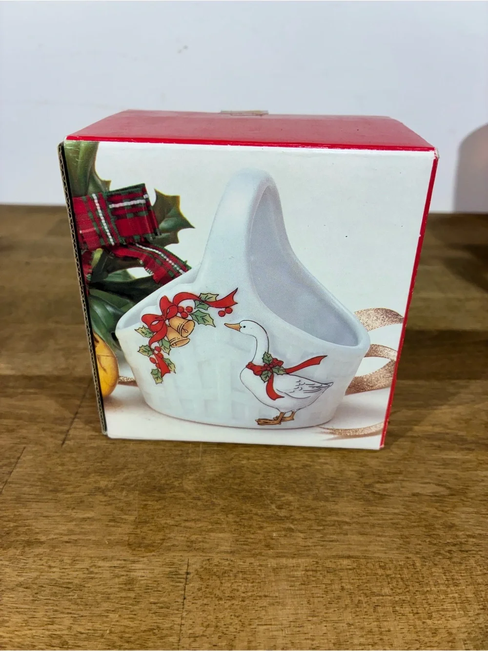 Vintage Jay Import Porcelain Mini Basket Goose Christmas Japan 14-5481F